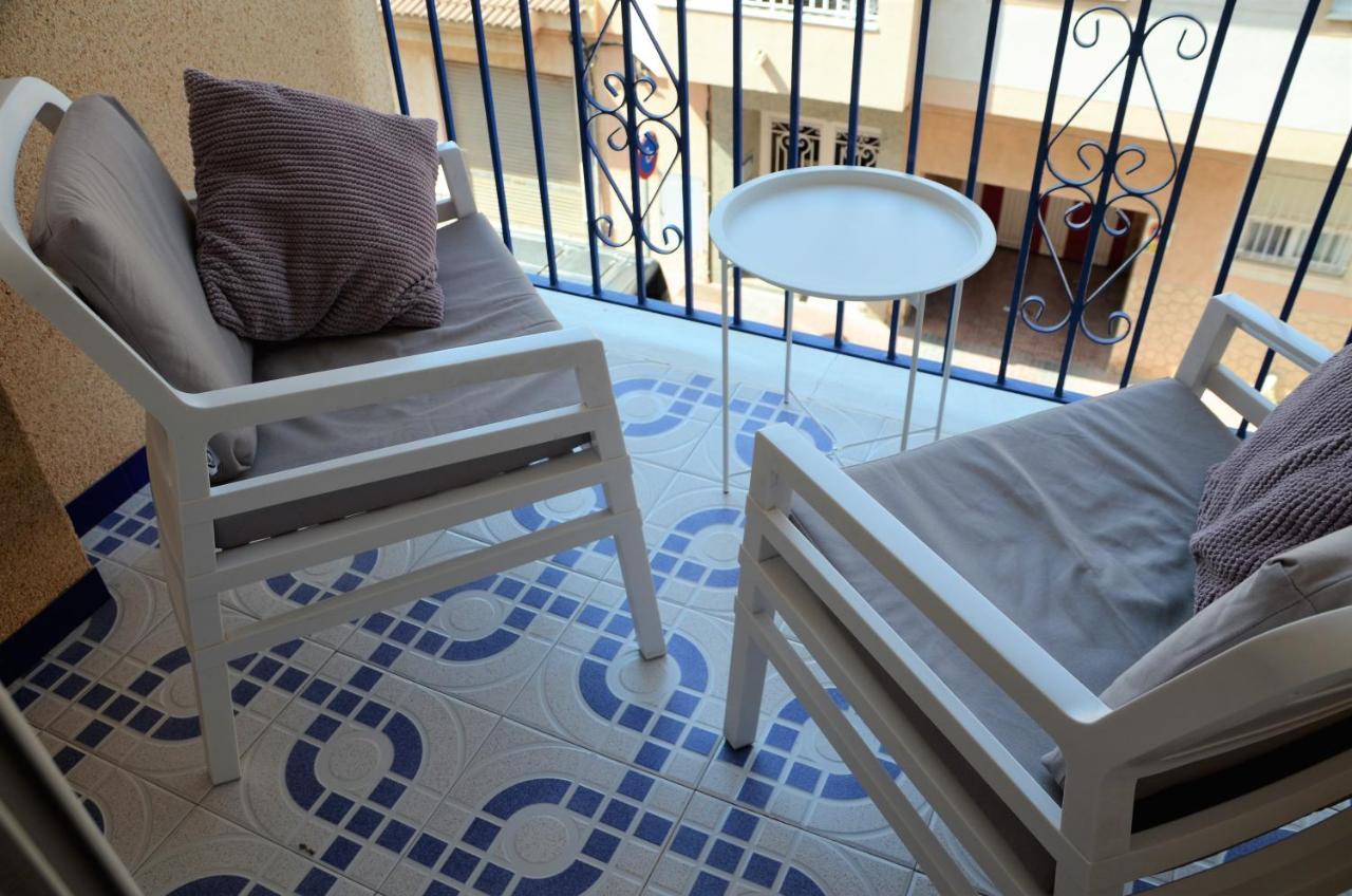 Naufragos Beach Apartment トレビエハ エクステリア 写真