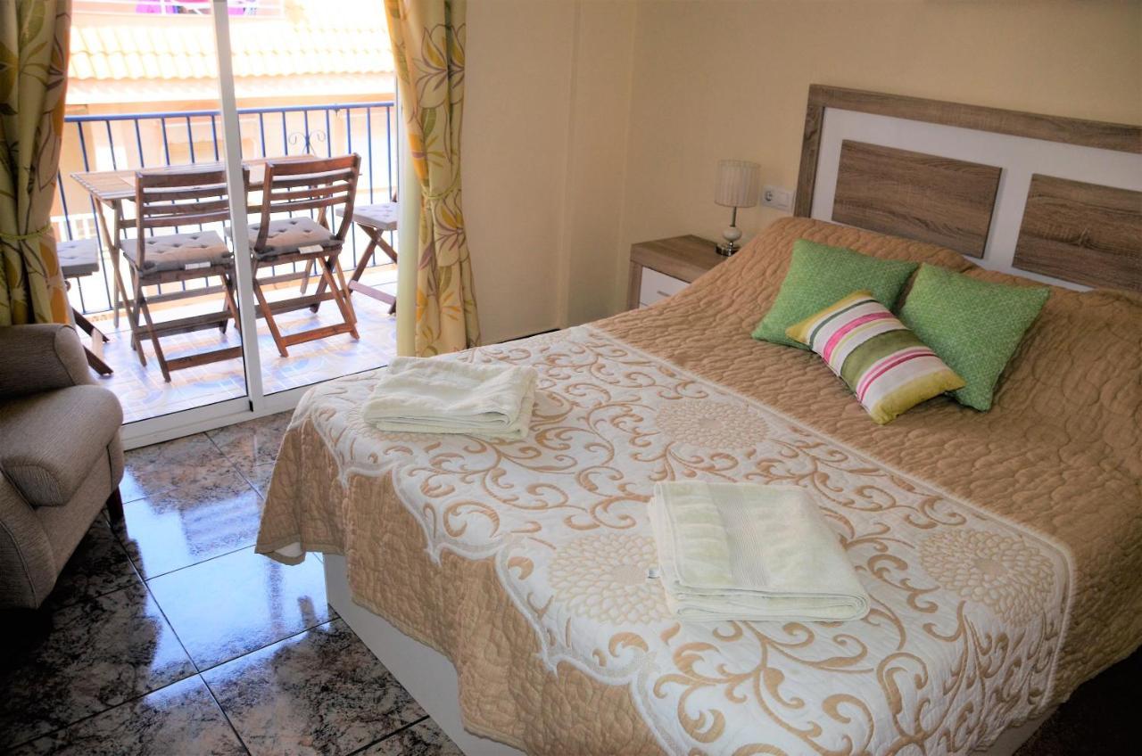 Naufragos Beach Apartment トレビエハ エクステリア 写真