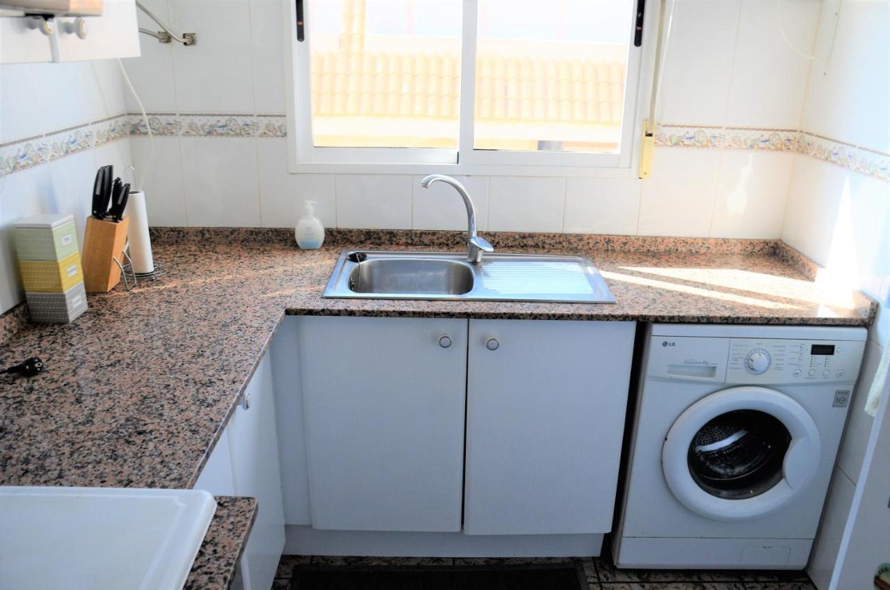 Naufragos Beach Apartment トレビエハ エクステリア 写真