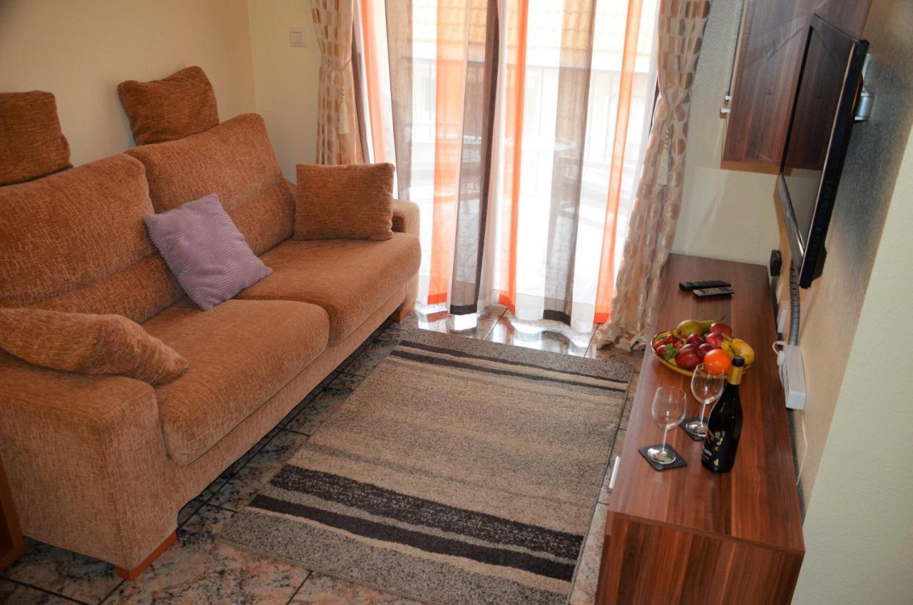 Naufragos Beach Apartment トレビエハ エクステリア 写真