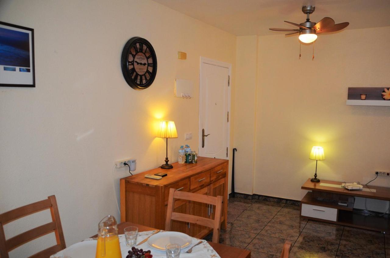 Naufragos Beach Apartment トレビエハ エクステリア 写真
